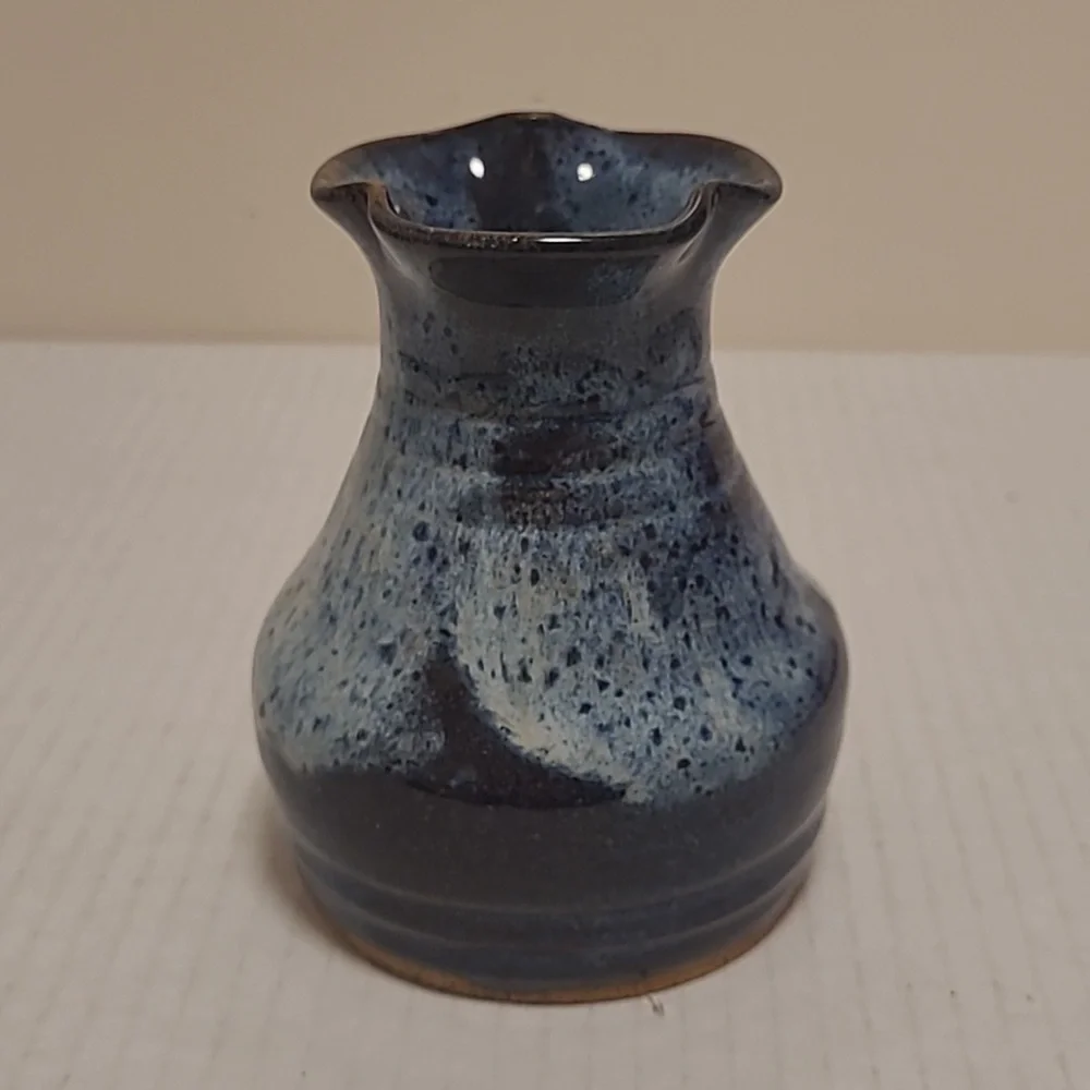 Beautiful Signed Pottery Vase